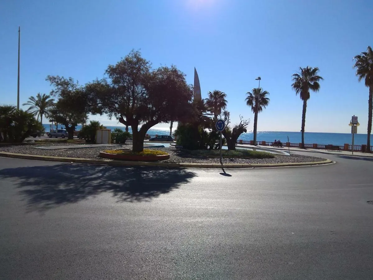 Apartamento 16 Benal Acogedor y en 1ª linea Benalmádena